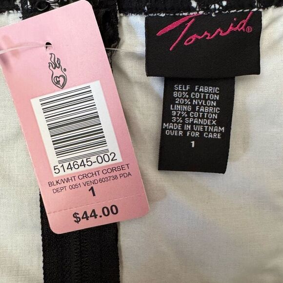 Y2K Torrid Size 1X Crochet Peplum Corset Tank Black Lace Going Out Top Goth NWT - Picture 6 of 8